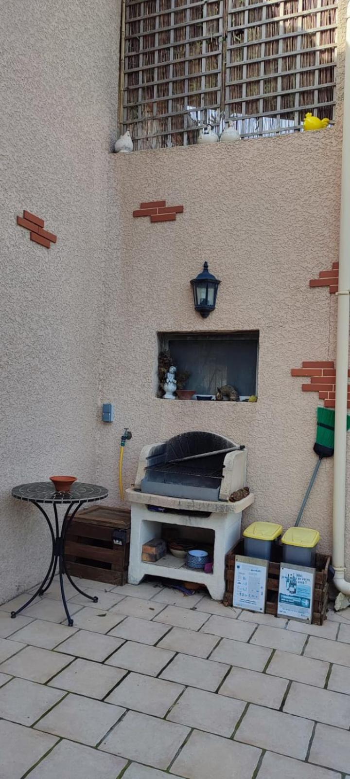 Climatise T3 Piscine Et Parking