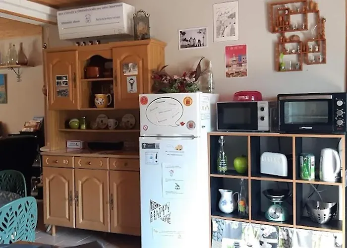 Appartement Climatisé T3 Piscine et Parking